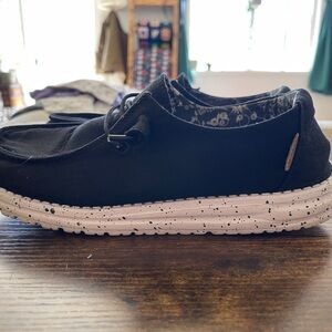 Hey dude size 8 women’s